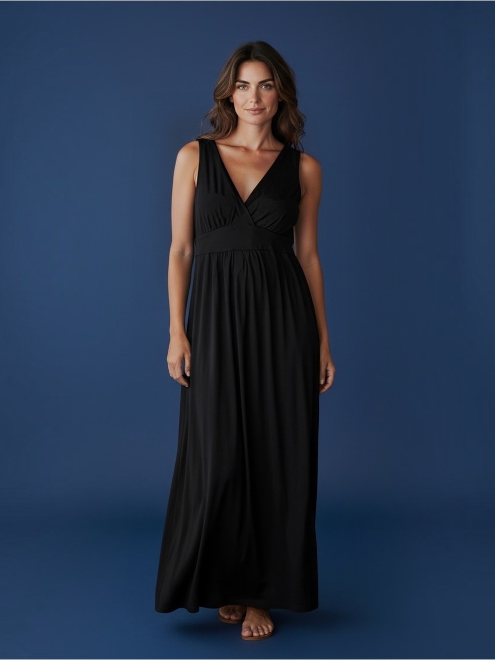 Loveappella Black Sleeveless V-Neck Maxi Dress